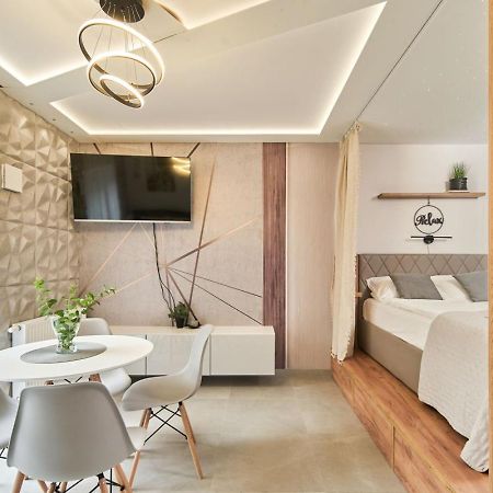 Apartment Cumbia Garden Вроцлав Экстерьер фото